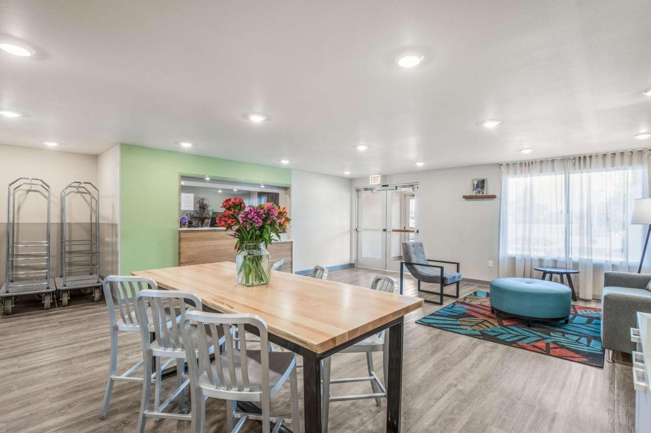 Woodspring Chicago Midway * Burbank